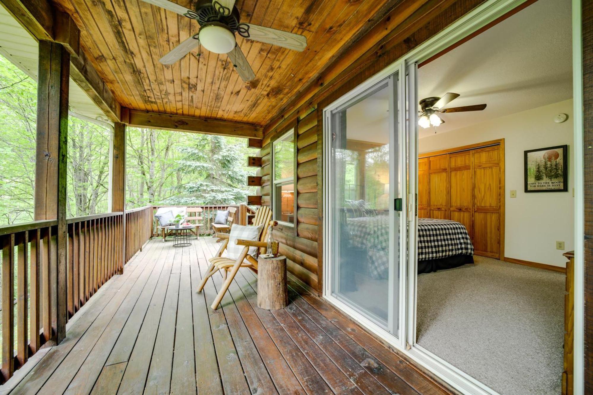 Peaceful Smoky Mountain Cabin With Deck And Fire Pit! Waynesville Exterior photo